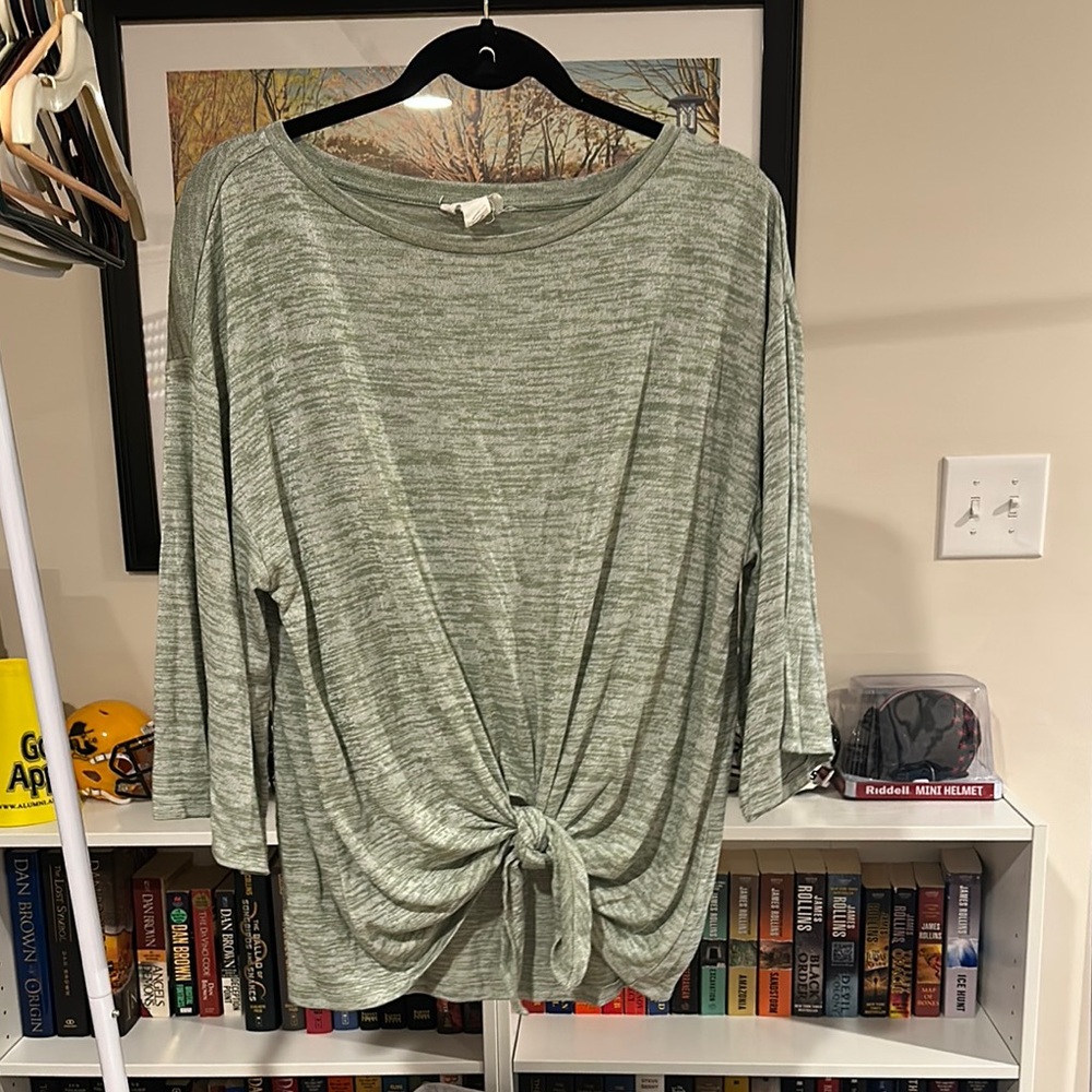 LOFT Green 3/4 Sleeve Tie Front Blouse